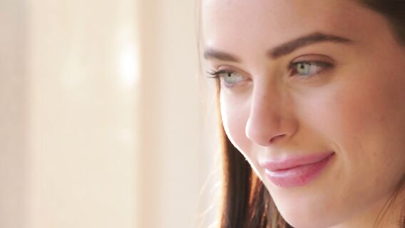 Красивая брюнетка попробовала двойное проникновение