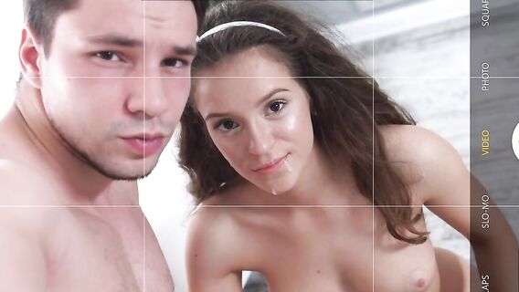 Член нового парня туго входит в аппетитную дырочку в заднице